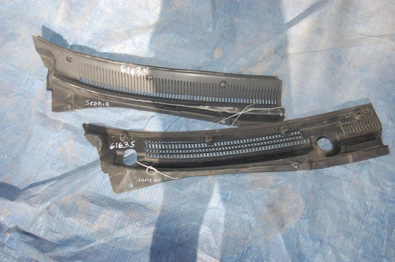 Запчасть пластик под лобовое стекло / жабо KIA SEPHIA 2 98-02 Б/У Пластик под лобовое стекло / Жабо KIA SEPHIA 2 98-02 Б/У