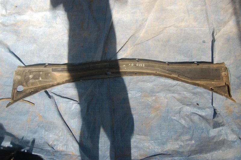 Запчасть пластик под лобовое стекло / жабо MAZDA XEDOS 9 X9 (TA) 93-02 Б/У Пластик под лобовое стекло / Жабо MAZDA XEDOS 9 X9 (TA) 93-02 Б/У