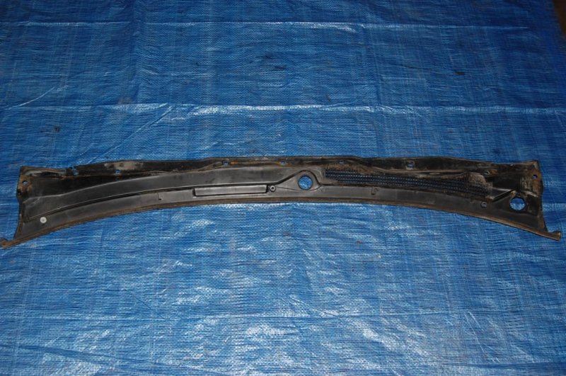 Пластик под лобовое стекло / Жабо MAXIMA A32 94-99 Пластик под лобовое стекло / Жабо MAXIMA A32 94-99