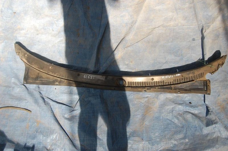 Запчасть пластик под лобовое стекло / жабо HONDA ACCORD CB 89-93 74200-SM4-A00 Б/У Пластик под лобовое стекло / Жабо HONDA ACCORD CB 89-93 74200-SM4-A00 Б/У