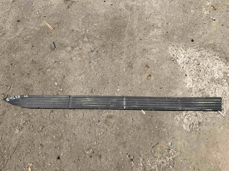 Подножка правая LEXUS LX570 07-15 51771-6A120 Б/У