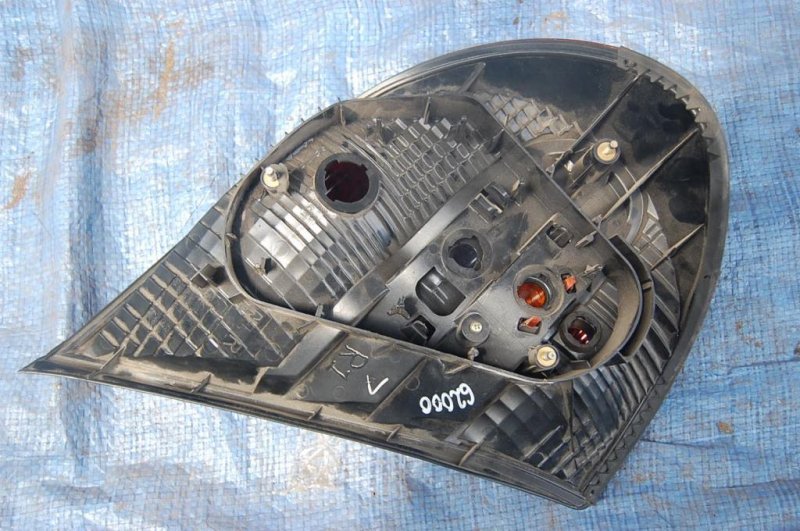 Фонарь наружный задний правый TOYOTA CAMRY 30 02-06