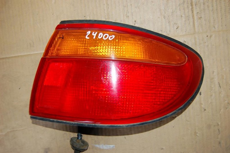 Фонарь наружный задний правый MAZDA XEDOS 9 X9 (TA) 93-02 8BT1-51-150 Б/У