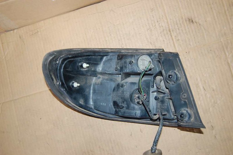 Фонарь наружный задний правый XEDOS 9 X9 (TA) 93-02