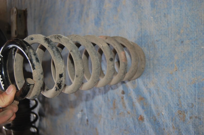 Пружина задней подвески SUZUKI GRAND VITARA 05-15 Б/У