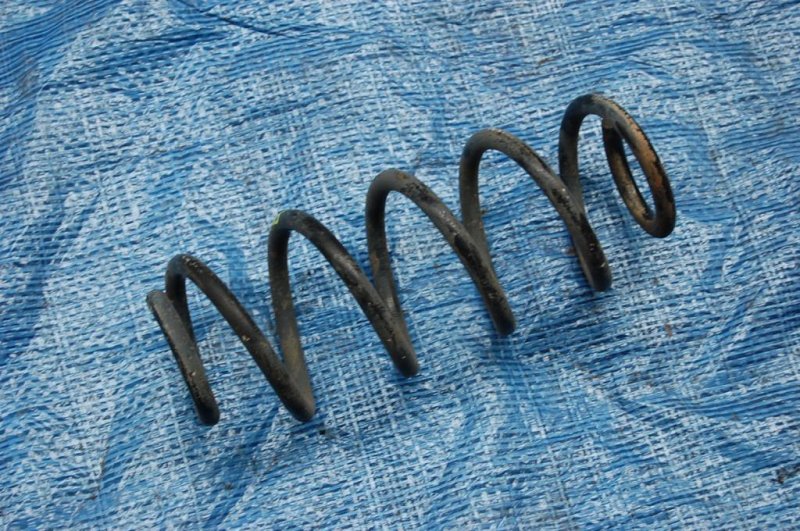 Пружина задней подвески SUZUKI SX4 06-13 Б/У