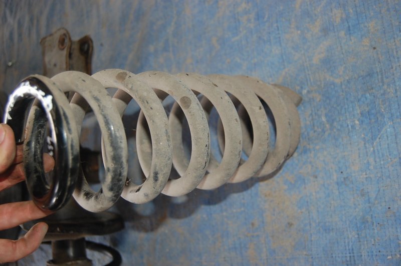 Пружина задней подвески GRAND VITARA 05-15