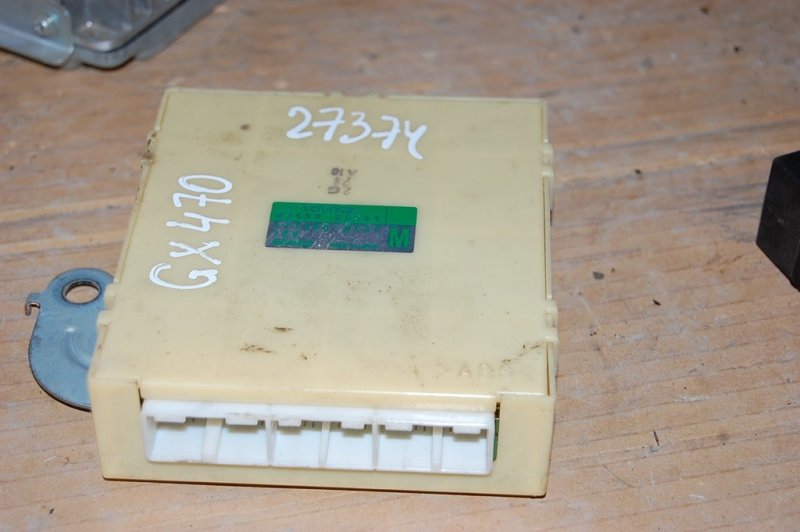 Запчасть блок электронный LEXUS GX470 02-09 88650-60761 Б/У Блок электронный LEXUS GX470 02-09 88650-60761 Б/У