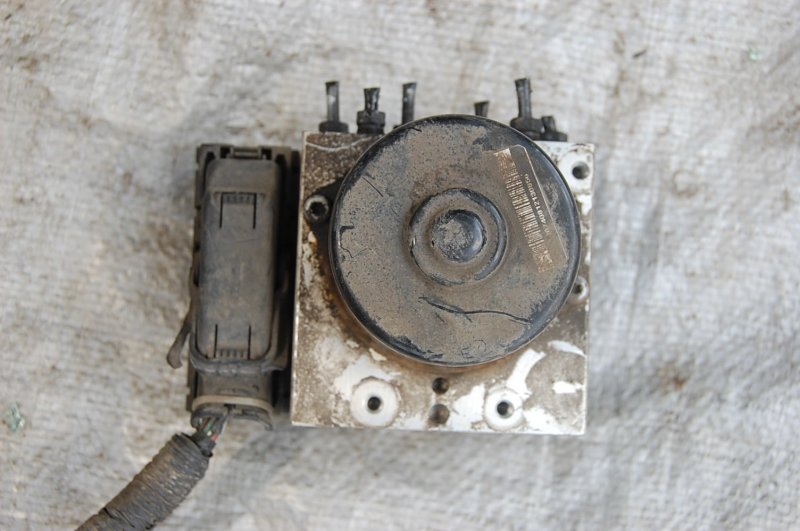 Запчасть блок abs NISSAN MURANO Z50 02-07 47660-CC000 Б/У Блок ABS NISSAN MURANO Z50 02-07 47660-CC000 Б/У