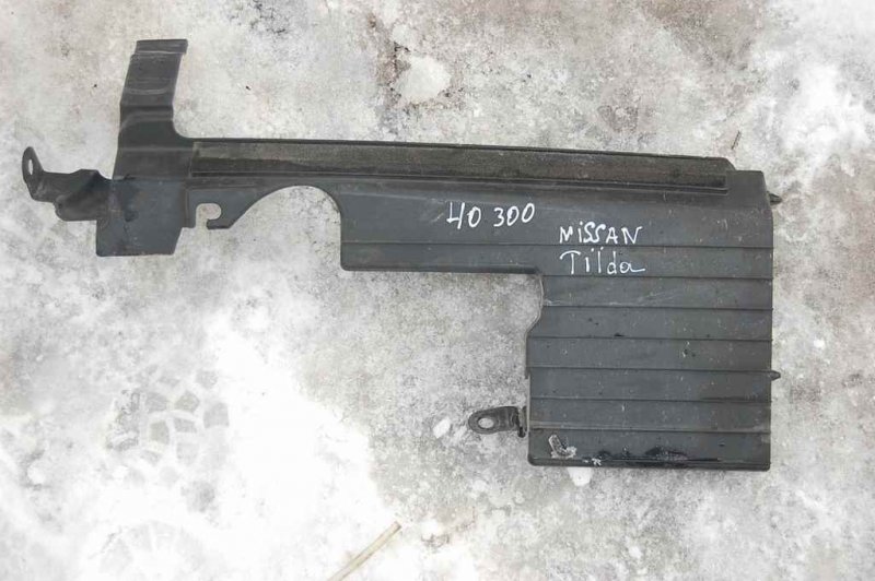 Дефлектор радиатора передний левый TIIDA/VERSA C11 04-11