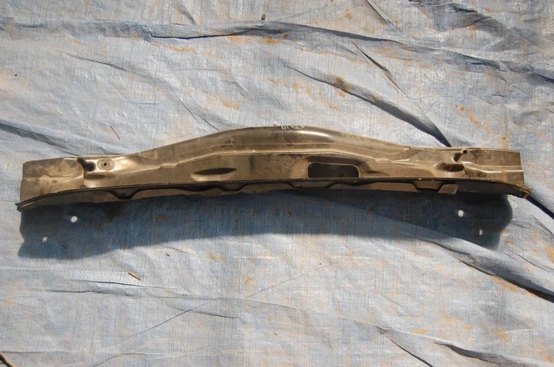 Запчасть поддон механизма дворников MAZDA 6 GG 02-07 Б/У Поддон механизма дворников MAZDA 6 GG 02-07 Б/У