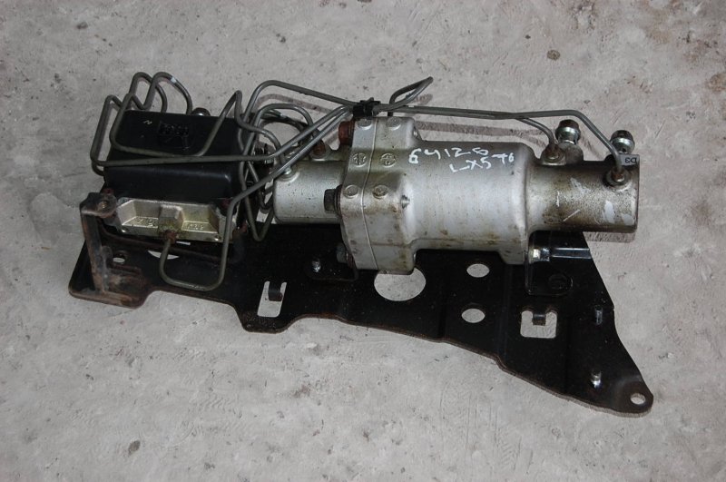 Компрессор пневмоподвески LX570 07-15 Компрессор пневмоподвески LX570 07-15