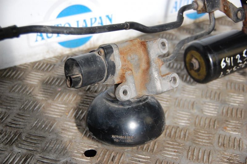 Компрессор пневмоподвески LX570 07-15