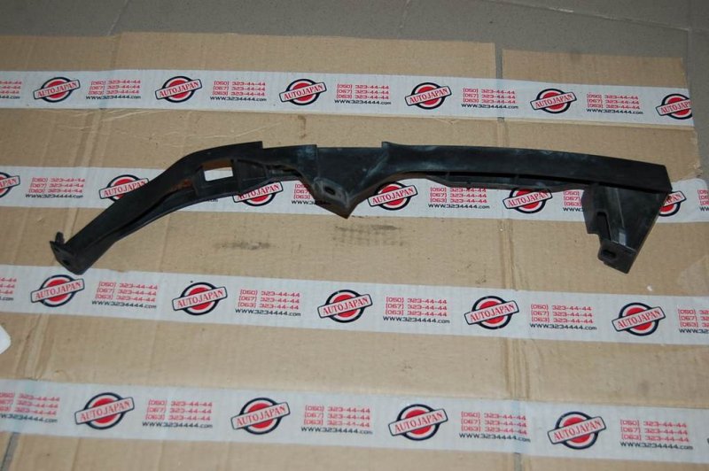 Запчасть кронштейн переднего бампера передний правый MAZDA 3 BK 03-08 BN8V-50-151 новая Кронштейн переднего бампера передний правый MAZDA 3 BK 03-08 BN8V-50-151 новая