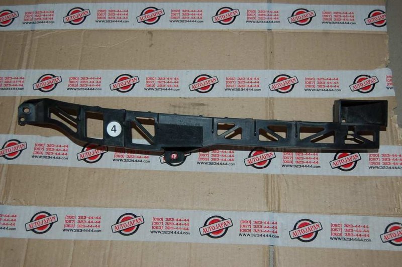 Кронштейн переднего бампера передний правый 3 BK 03-08 Кронштейн переднего бампера передний правый 3 BK 03-08