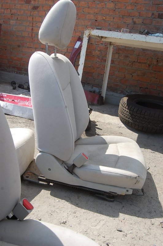 Сиденья комплект LEAF 10-17