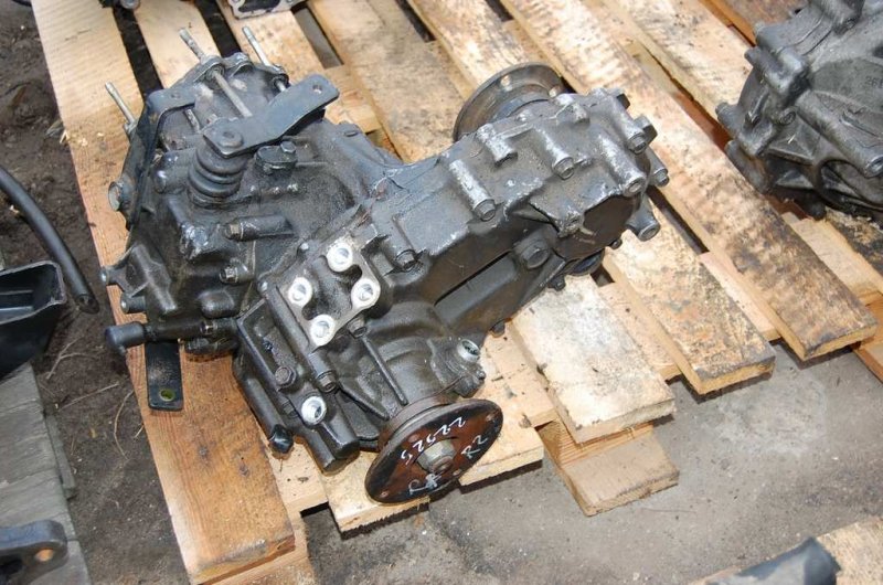 Раздаточная коробка MAZDA E2200 E-SERIES 86-04 Б/У