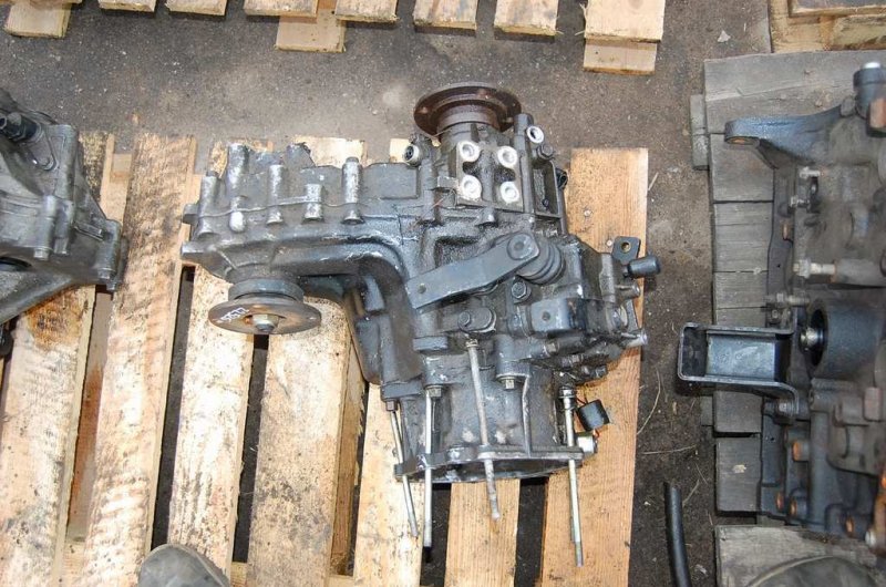 Раздаточная коробка E2200 E-SERIES 86-04