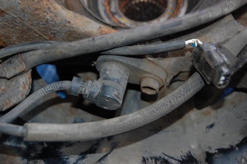 Датчик ABS передний левый TOYOTA CAMRY 40 06-11 89543-33080 Б/У