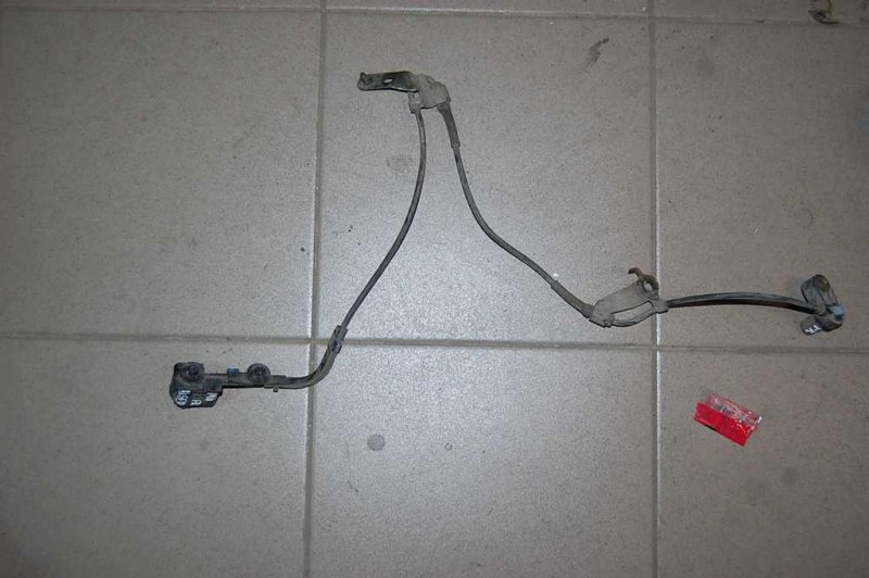 Датчик ABS передний правый MAZDA 6 GG 02-07 GJ6A-43-70XD Б/У