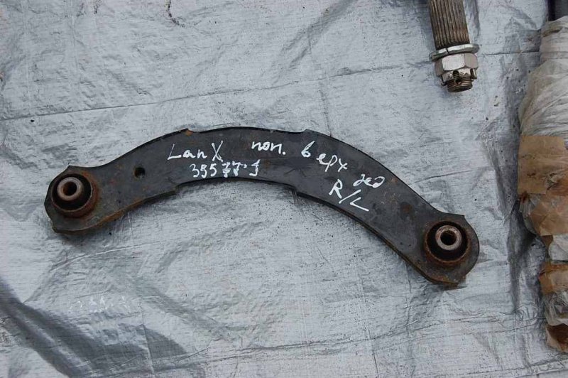 Рычаг задней подвески поперечный верхний задний левый MITSUBISHI LANCER X 10 07-15 Б/У