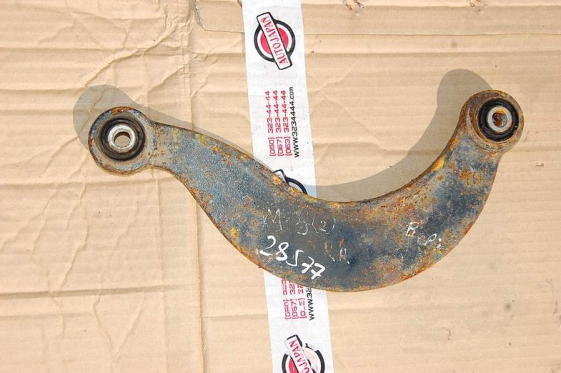 Рычаг задней подвески поперечный верхний задний левый MAZDA 3 BK 03-08 BP4K-28-C10B Б/У