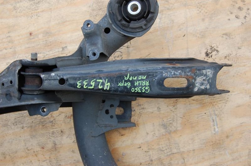 Рычаг задней подвески поперечный нижний задний левый LEXUS GS350 GS300 05-11 48740-30110 Б/У