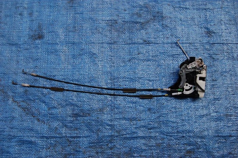 Замок двери задний левый L200 06-14