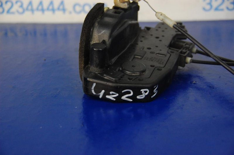 Замок двери задний левый INFINITI M35/M45 04-10 Замок двери задний левый INFINITI M35/M45 04-10