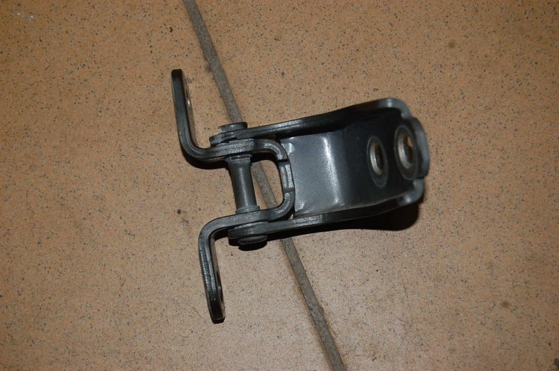 Запчасть петля двери верхняя передняя правая TOYOTA VENZA 09-16 Б/У Петля двери верхняя передняя правая TOYOTA VENZA 09-16 Б/У