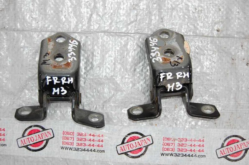 Петля двери MAZDA 3 BK 03-08 Б/У