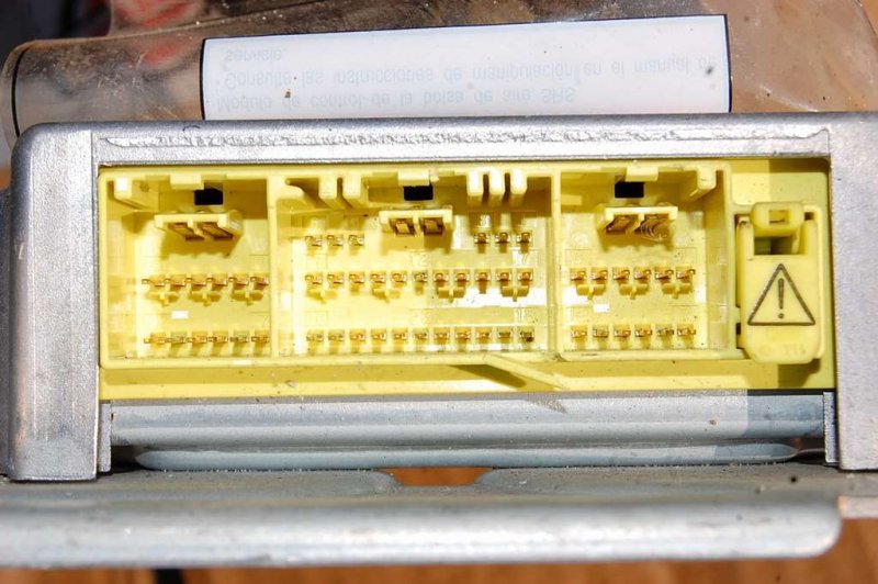 Блок управления AIRBAG SUBARU FORESTER SG 02-07