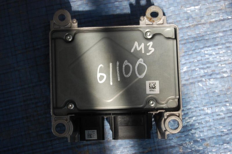 Блок управления AIRBAG 3 BK 03-08 Блок управления AIRBAG 3 BK 03-08