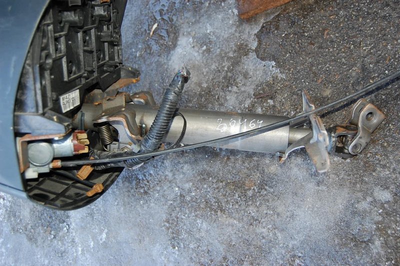 Запчасть рулевой вал INFINITI G35 03-07 Б/У Рулевой вал INFINITI G35 03-07 Б/У