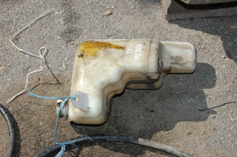 Бачок расширительный MITSUBISHI OUTLANDER XL 05-13 Б/У