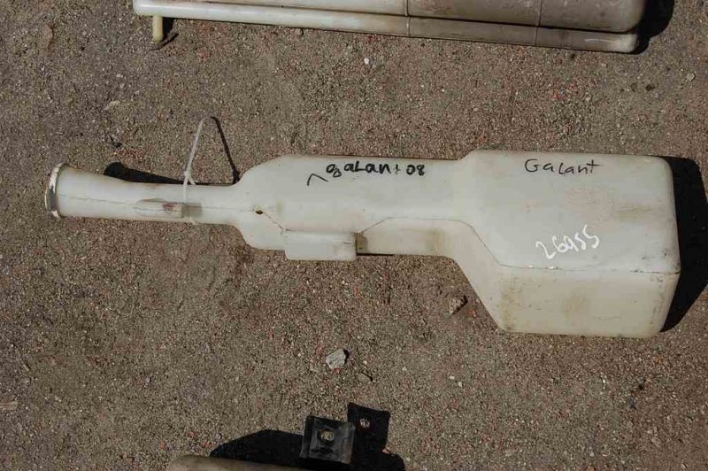 Запчасть бачок расширительный MITSUBISHI GALANT 03-12 MR597325 Б/У Бачок расширительный MITSUBISHI GALANT 03-12 MR597325 Б/У