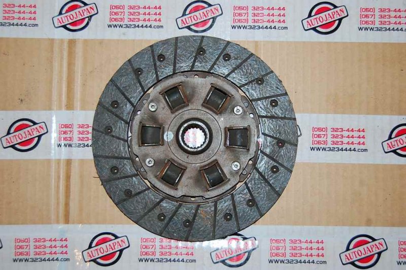 Запчасть диск сцепления MAZDA 323 BA 94-97 B631-16-460A Б/У Диск сцепления MAZDA 323 BA 94-97 B631-16-460A Б/У