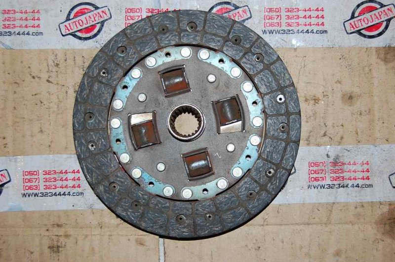 Диск сцепления COROLLA E90 87-91