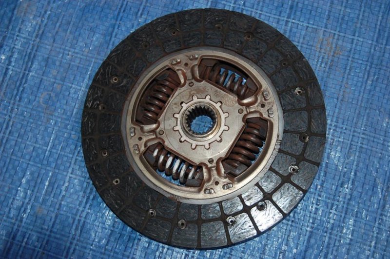 Диск сцепления COROLLA 150 06-13