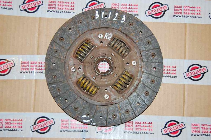 Запчасть диск сцепления MAZDA E2200 E-SERIES 86-04 F868-16-460 Б/У Диск сцепления MAZDA E2200 E-SERIES 86-04 F868-16-460 Б/У