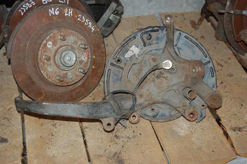 Запчасть ступица задняя левая MAZDA XEDOS 9 X9 (TA) 93-02 Б/У Ступица задняя левая MAZDA XEDOS 9 X9 (TA) 93-02 Б/У