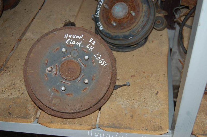 Ступица задняя левая ELANTRA XD 00-06