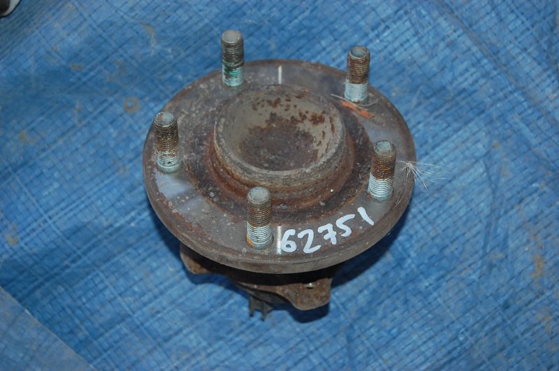 Запчасть ступица задняя MAZDA 3 BK 03-08 Б/У Ступица задняя MAZDA 3 BK 03-08 Б/У