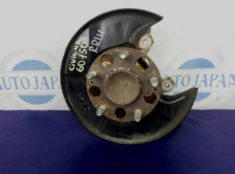 Цапфа задняя левая CIVIC 4D 06-11 FD