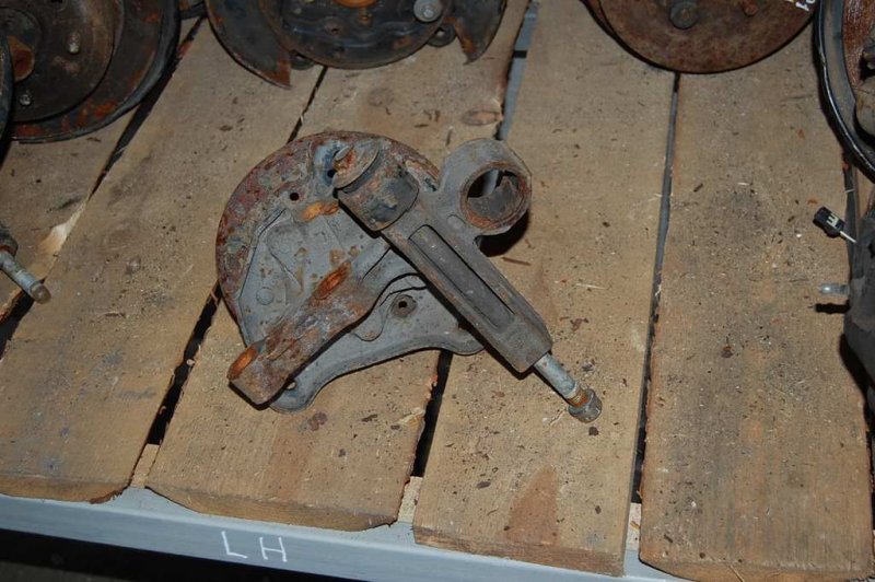 Ступица задняя левая CAMRY 10 92-96 Ступица задняя левая CAMRY 10 92-96