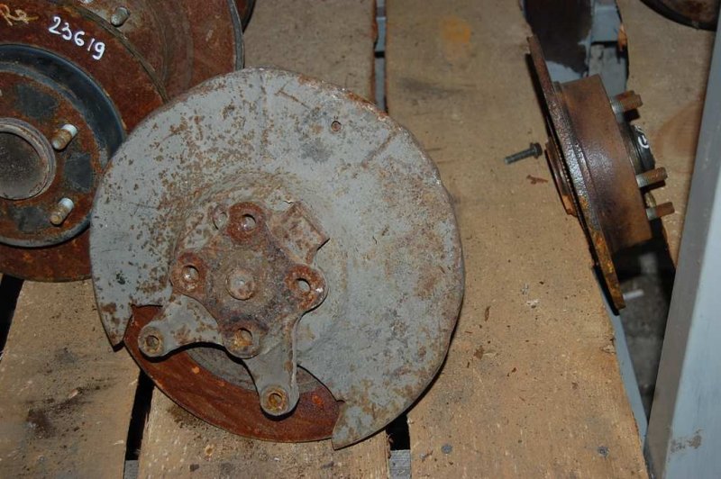 Запчасть ступица задняя левая MAZDA 6 GG 02-07 Б/У Ступица задняя левая MAZDA 6 GG 02-07 Б/У