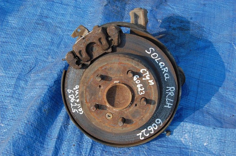 Ступица задняя левая SOLARA 03-09 Ступица задняя левая SOLARA 03-09