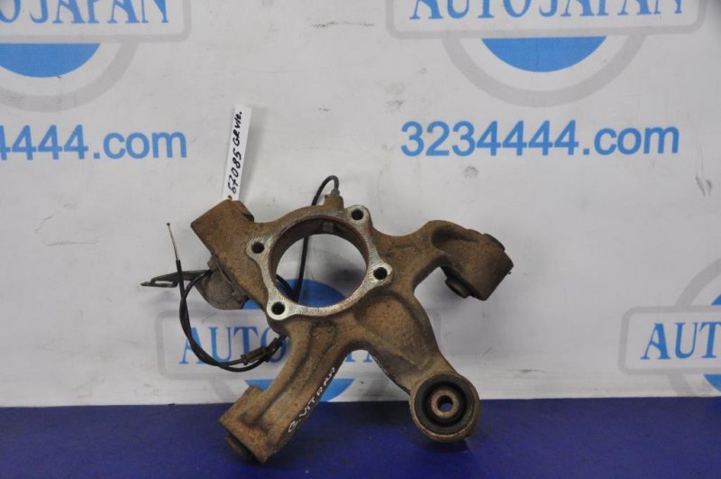 Цапфа задняя левая SUZUKI GRAND VITARA 05-15 46150-65J00 Б/У