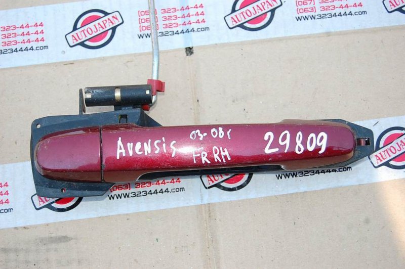 Ручка двери наружная передняя правая AVENSIS 03-08