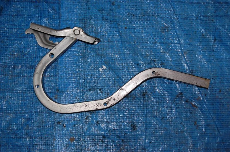 Петля крышки багажника левая CITY 02-08